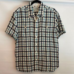 Men’s lucky brand cotton button up shirt.